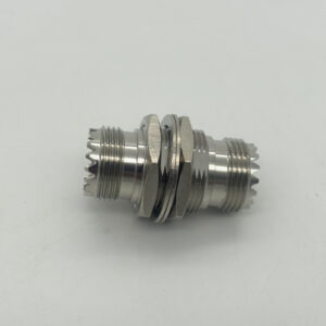 000300050001-UHF female-UHF female Adaptor