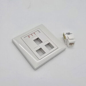 563121- FTT Networking Face Plate, Three Gangs White with Cat6 Keystone Jack w shuttle 86X86mm