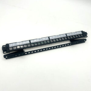 5419613241-FTT Networking Patch Panel 1U 19 rack Cat6 SFTP 24ports wShutter
